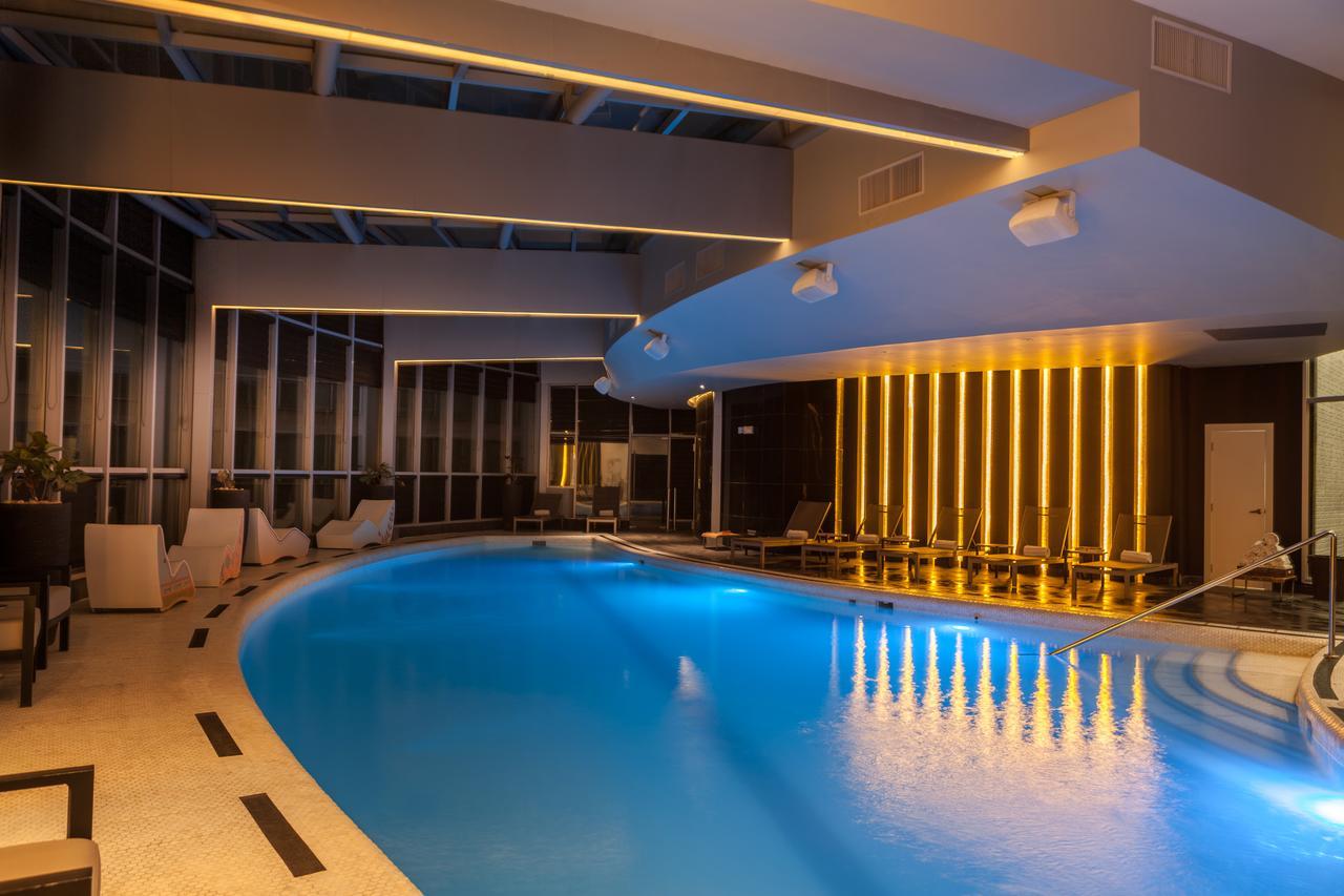 Hotel Las Americas Golden Tower Panama Zewnętrze zdjęcie The pool at the hotel